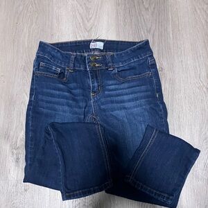 Juniors Capri Jeans